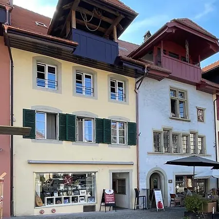 A Knight'S Townhouse Apartment Buren an der Aare Exterior photo